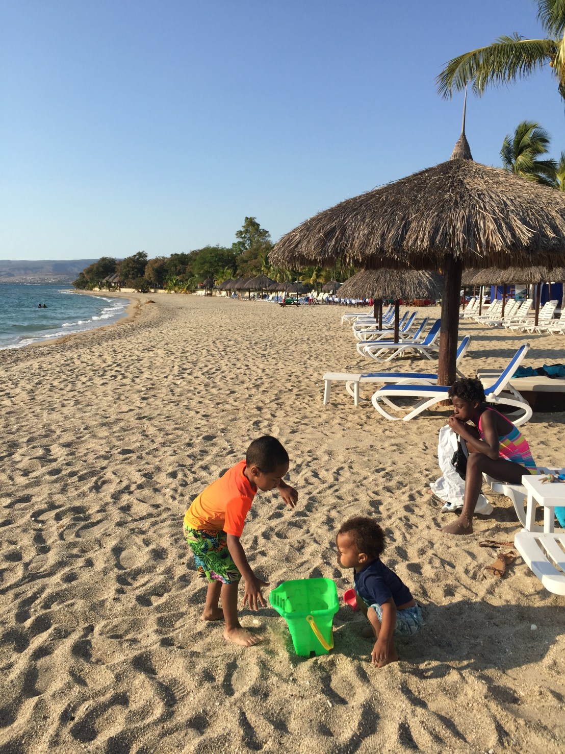 01F708E0-D011-43D6-9F1A-F552D9E916D4