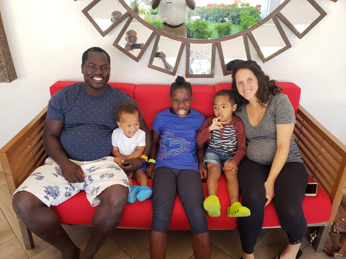 17AA0584-5A53-4B69-8A64-D001EC2DE198